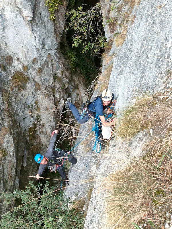 des gens heureux à R1