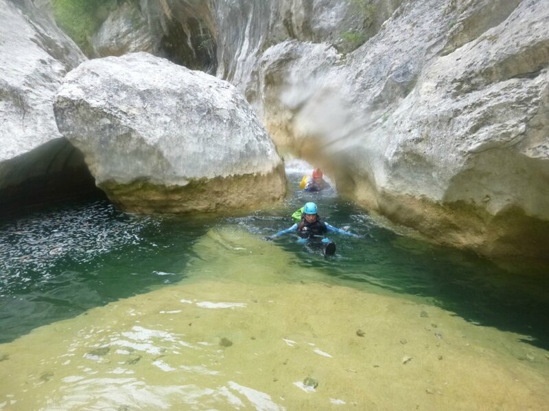 Baignade dans le Balces