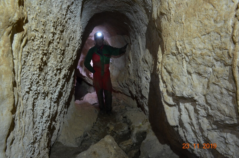 Galerie hyper étroite et extrêmement technique...